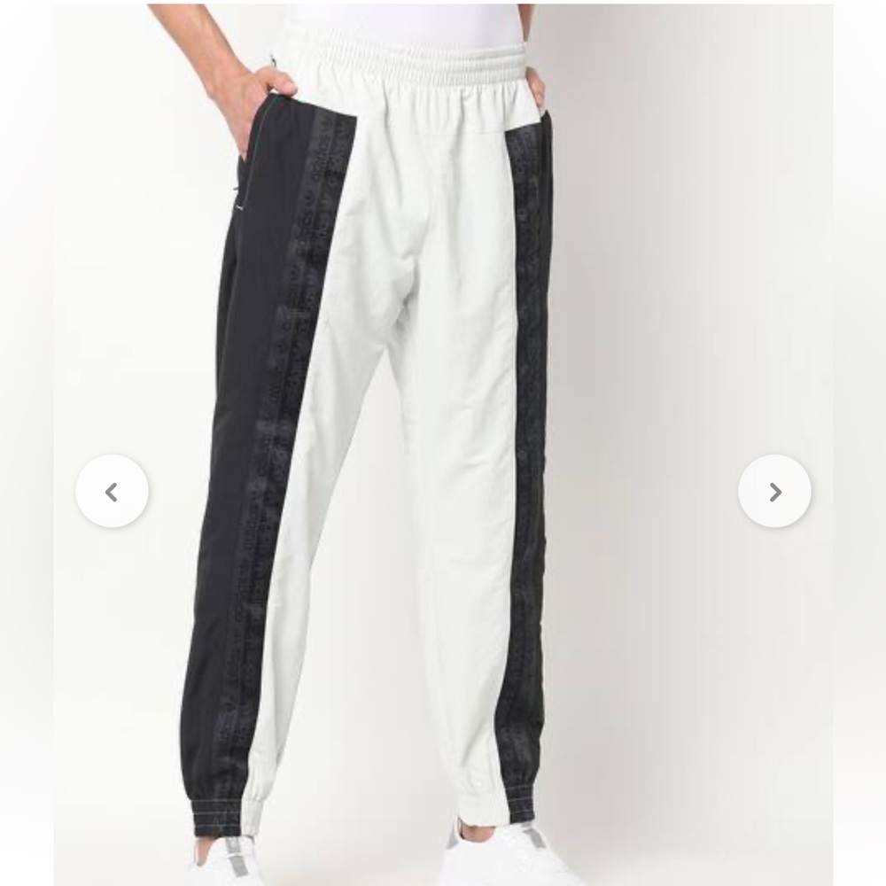 Adidas Originals
D Brand Print Joggers